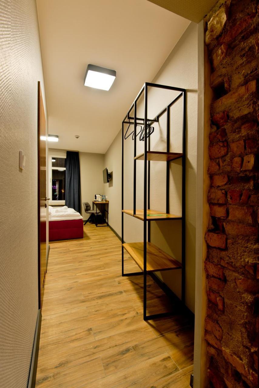 Apartsuites I Sorau Жари Екстериор снимка A room at the hotel