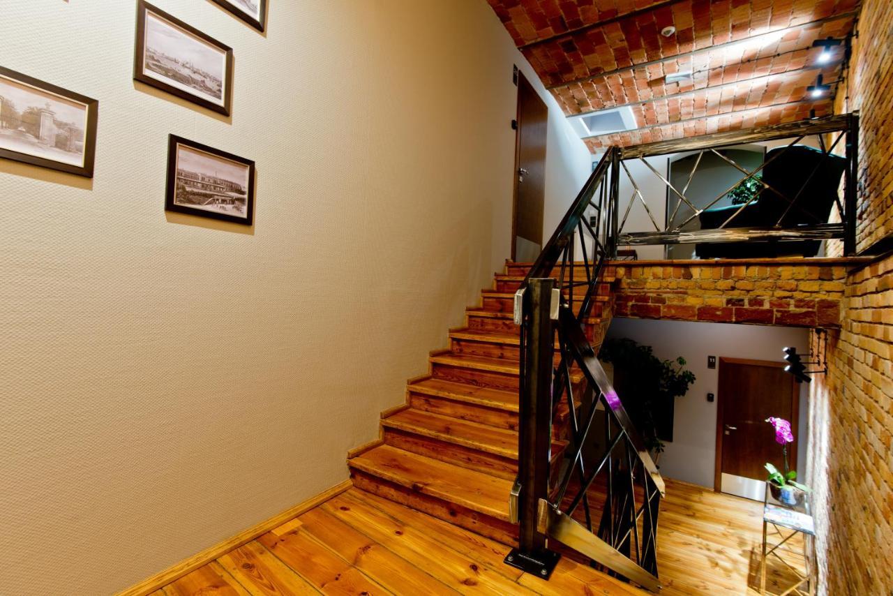 Apartsuites I Sorau Жари Екстериор снимка Interior of the hotel